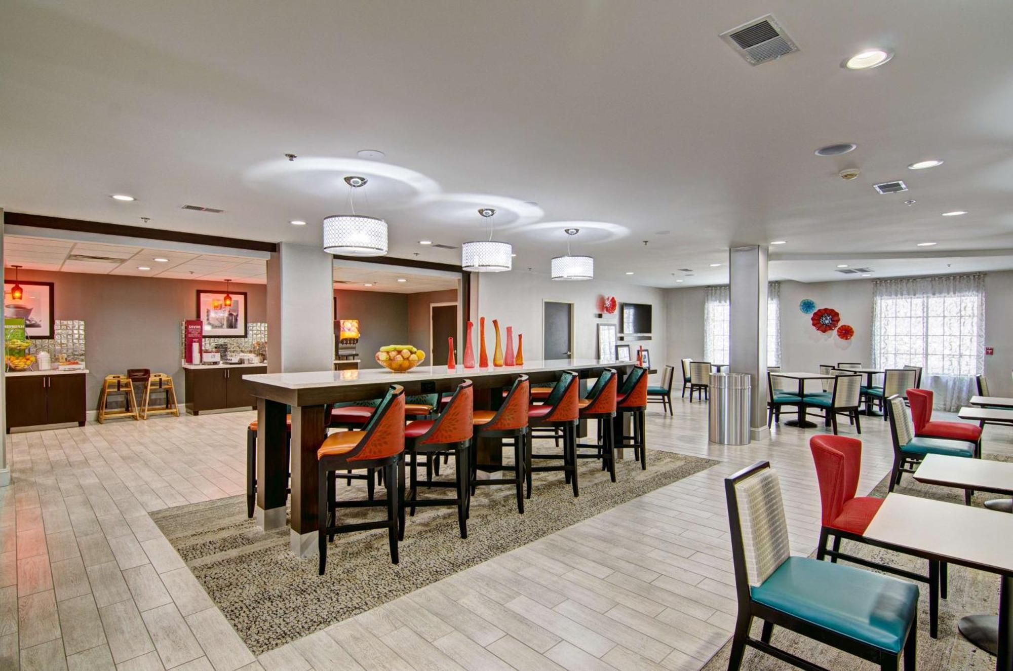 Hampton Inn Salem Exterior foto