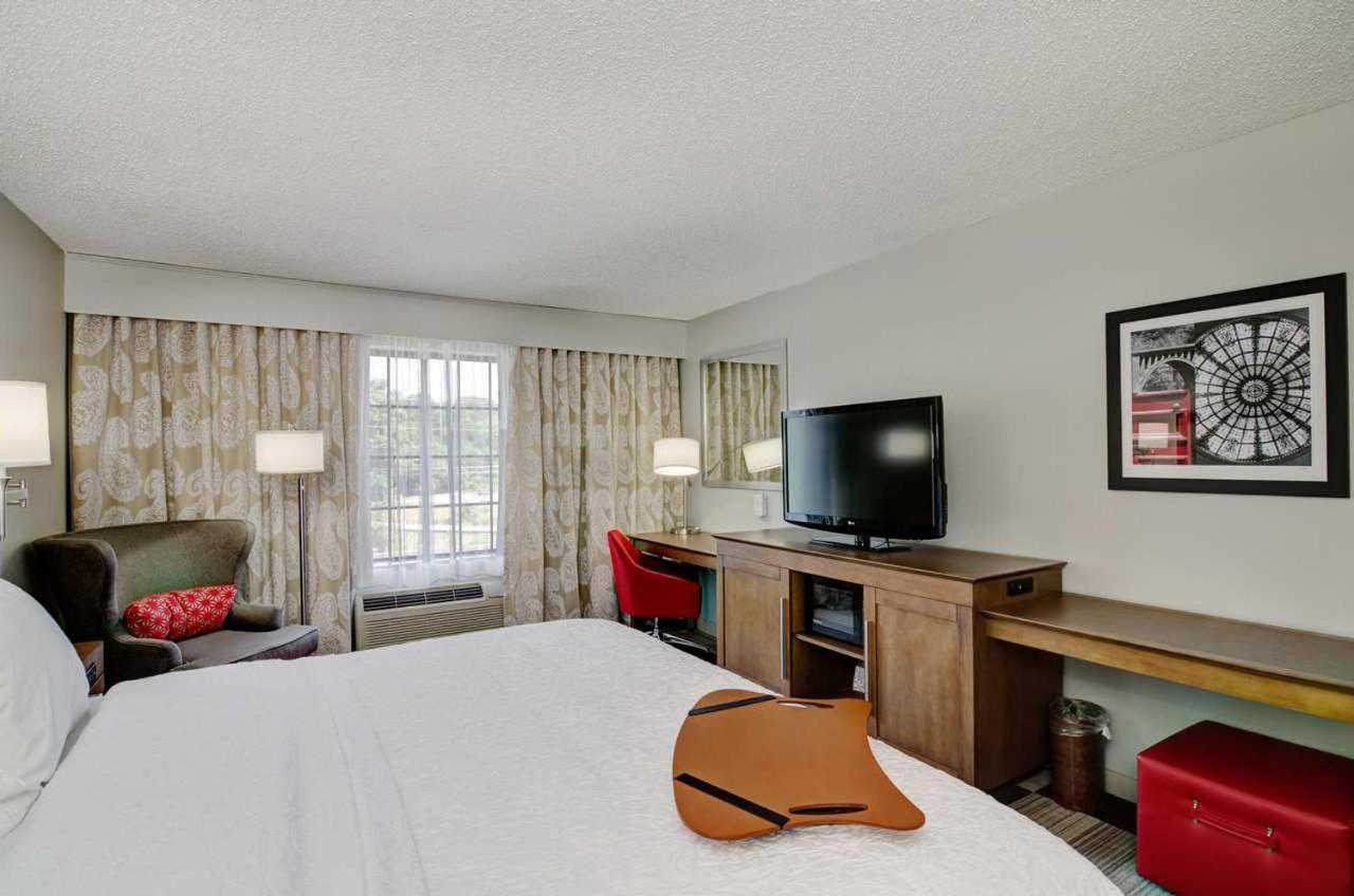 Hampton Inn Salem Exterior foto